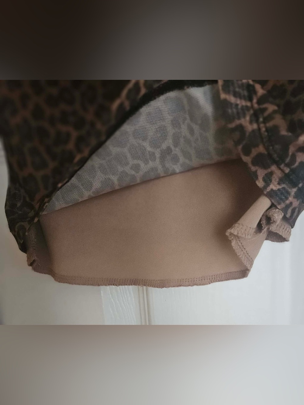 Motel off shoulders leopard print cute top. Size S. Great condition - Picture 6 of 7